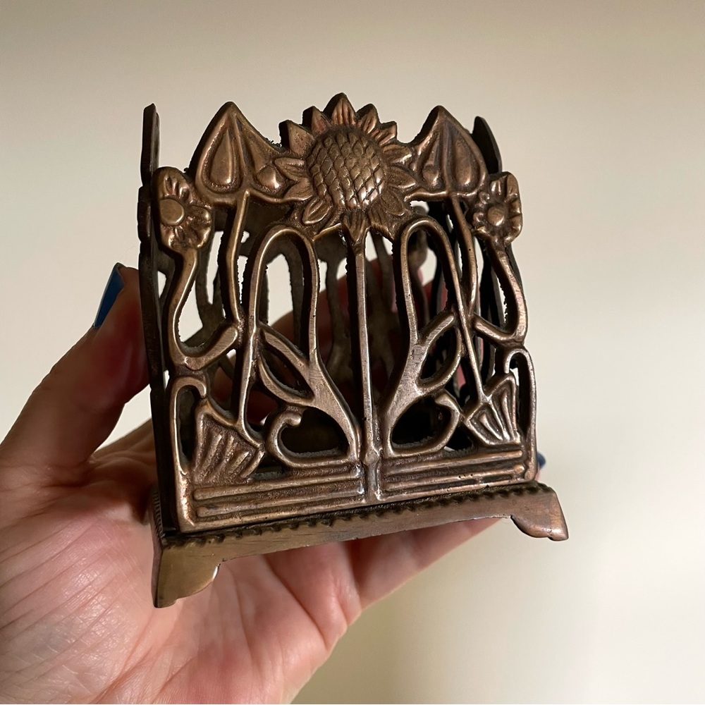 Vtg Art Nouveau style brass desk accessory pen holder sunflowers - Picture 10 of 10